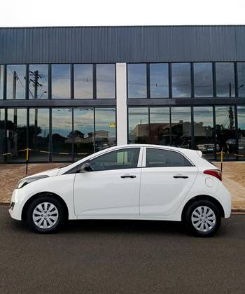HYUNDAI HB20 1.0 UNIQUE 12V FLEX 4P MANUAL HYUNDAI HB20 1.0 UNIQUE 12V FLEX 4P MANUAL